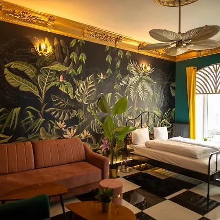 Jungle Apartment