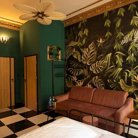 Jungle Apartment